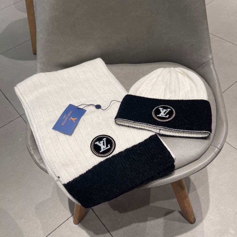 Louis Vuitton Caps Scarfs